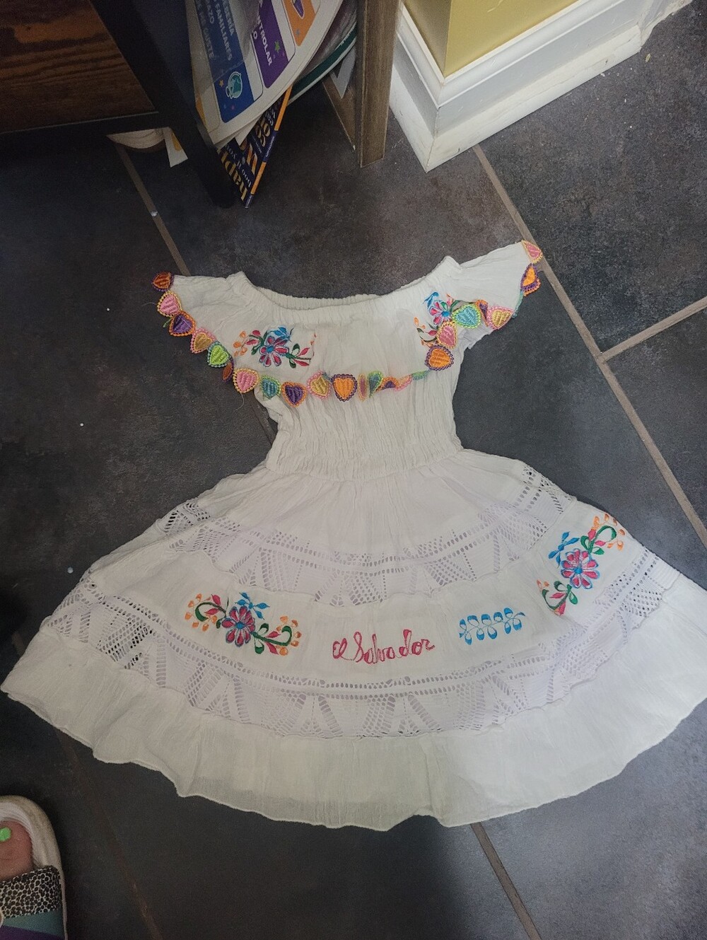 Salvadoran girl's dress colorful floral embroidery & "El Salvador" Size 2T